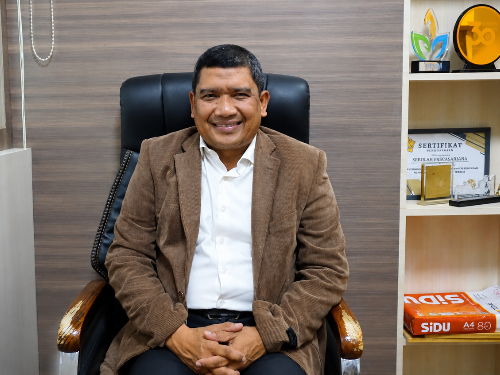 Sarang Lebah Menginspirasi Teknologi Modern: Ketika Al-Qur’an Mendahului Sains Biomimetika